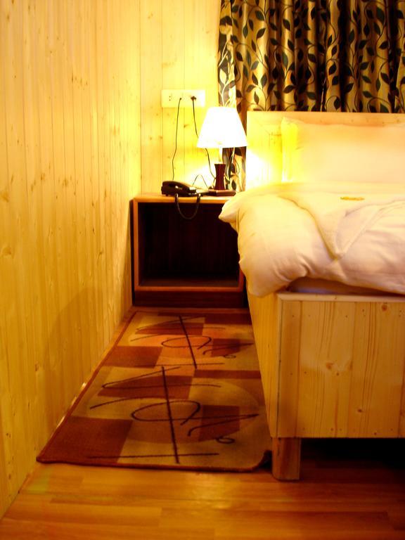 Ikraam Inn Bed & Breakfast Srinagar  Room photo