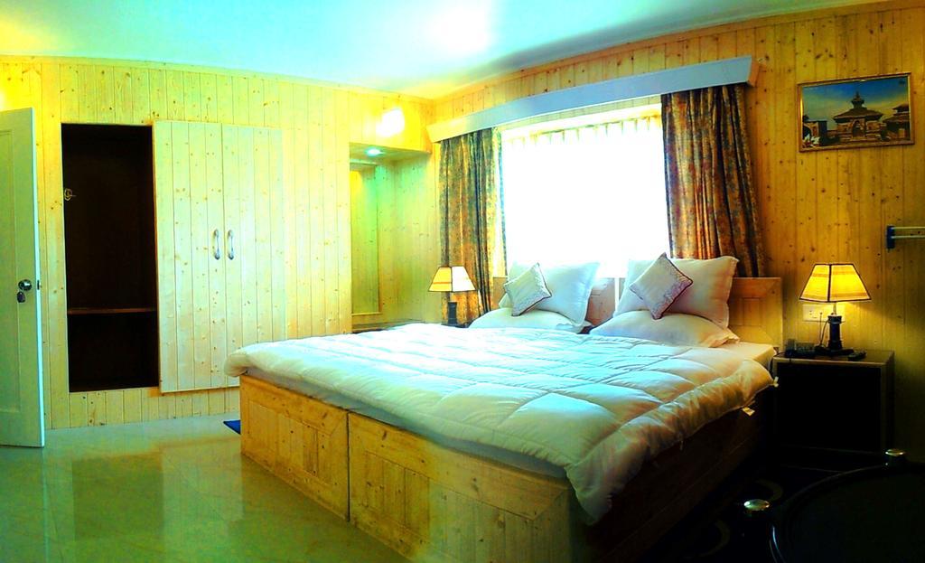 Ikraam Inn Bed & Breakfast Srinagar  Room photo