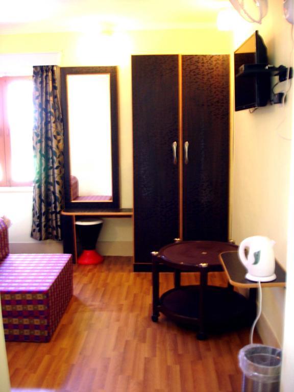Ikraam Inn Bed & Breakfast Srinagar  Exterior photo