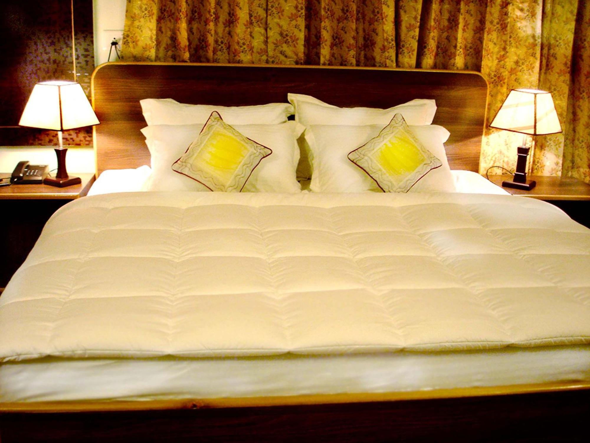 Ikraam Inn Bed & Breakfast Srinagar  Exterior photo