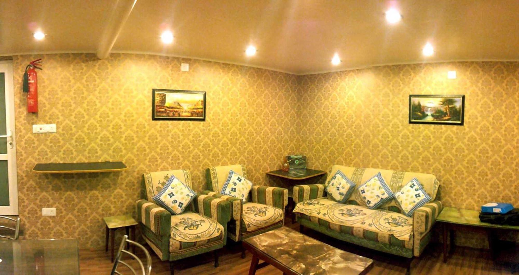 Ikraam Inn Bed & Breakfast Srinagar  Exterior photo